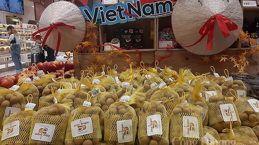 Vietnamese longans hit Thai supermarket shelves for first time